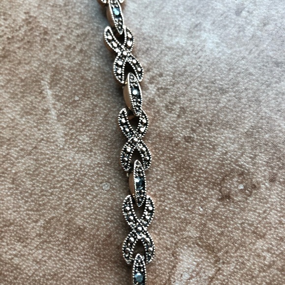 Statement necklace - Picture 3 of 3